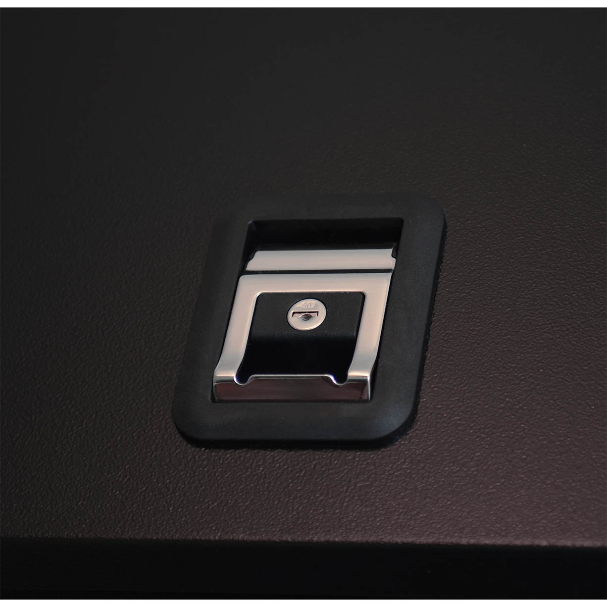 used toolboxExtreme Tools  41 Extreme Portable Workstation Textured