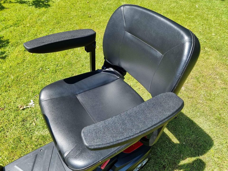 Mobility Boot Scooter- CareCo ZOOM