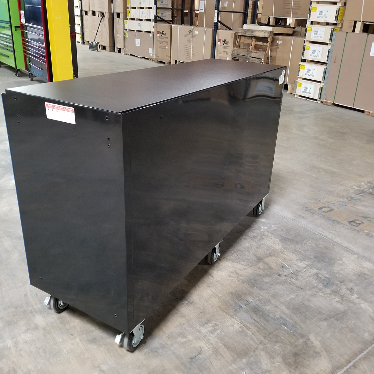 used toolboxShowroom Demo, Extreme Tools RX Series 72 19 Drawers 25 Deep Roller Cabinet, Black-Blue, 150 lbs. Slides