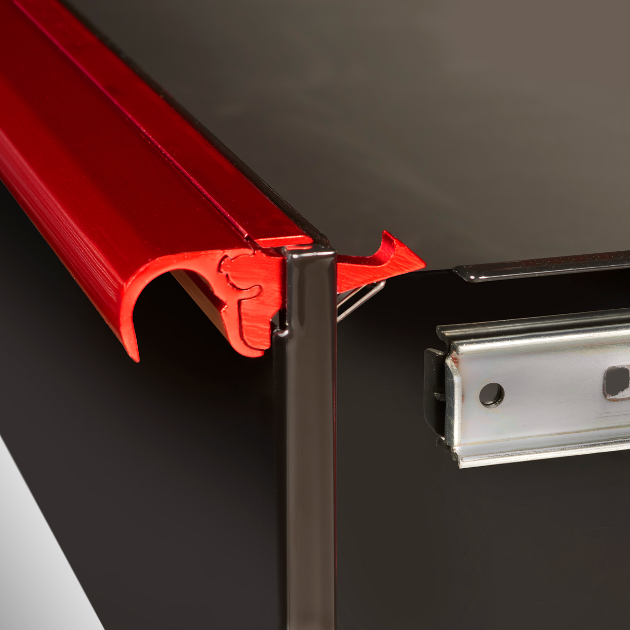 used toolboxGEARWRENCH GW Series 19 3 Drawer and 3 Shelf Side Locker