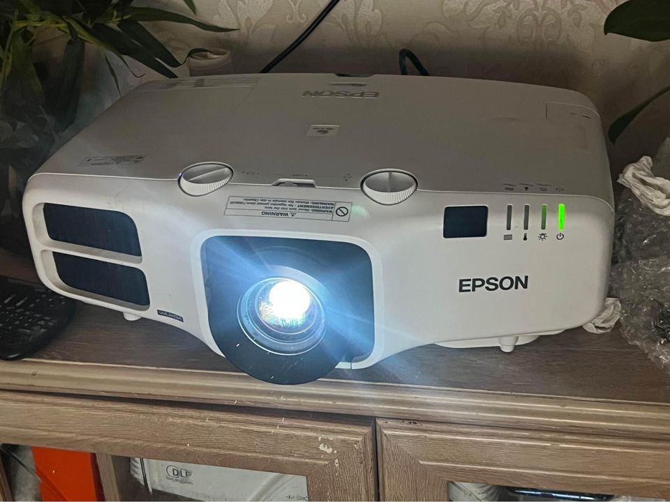 Epson EB-4850WU Home Cinema Projector FHD